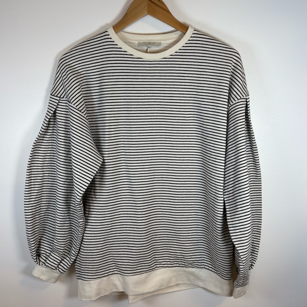 Zara Trafaluc Women’s Black & White Striped Pullover Sweater, Size Small, Crew